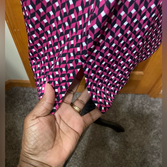 Michael Michael Kors Geometric Sleeveless Print Top - Picture 4 of 4